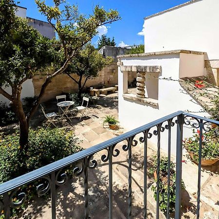 Oikia Vacanze Giuggianello Le Bey Exterior foto