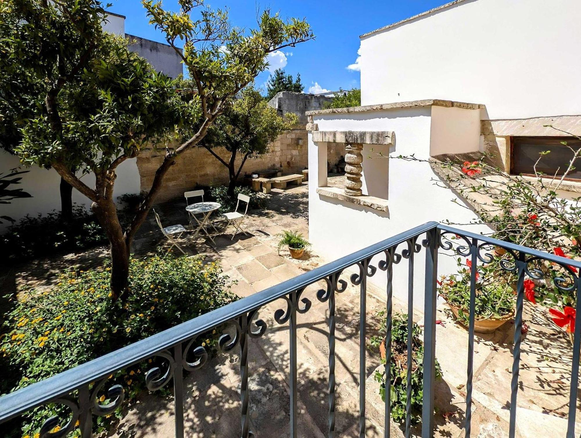 Oikia Vacanze Giuggianello Le Bey Exterior foto