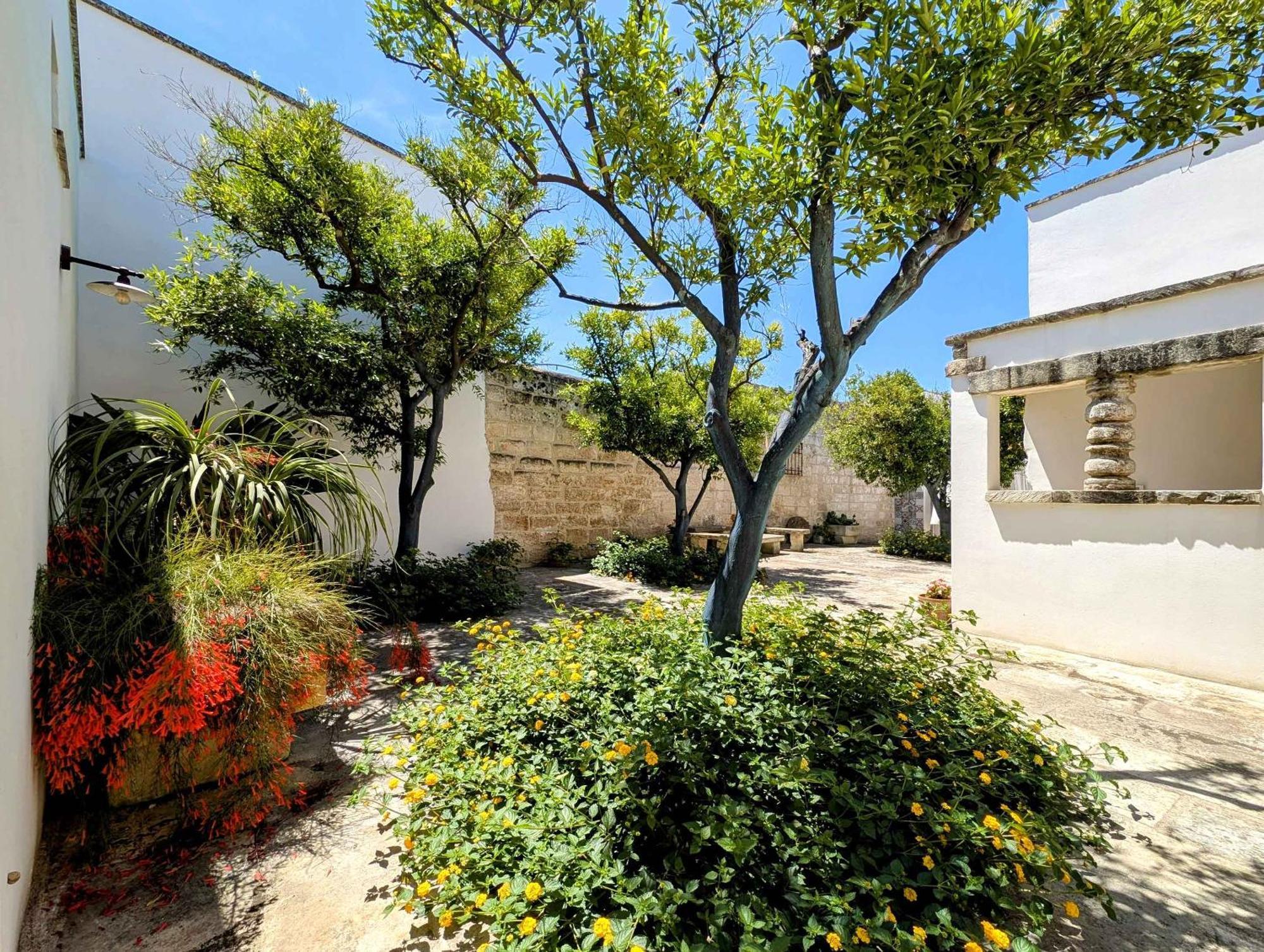 Oikia Vacanze Giuggianello Le Bey Exterior foto